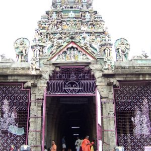 Thirukutralanathar Temple, Courtallam (often “Courtallam Temple”)