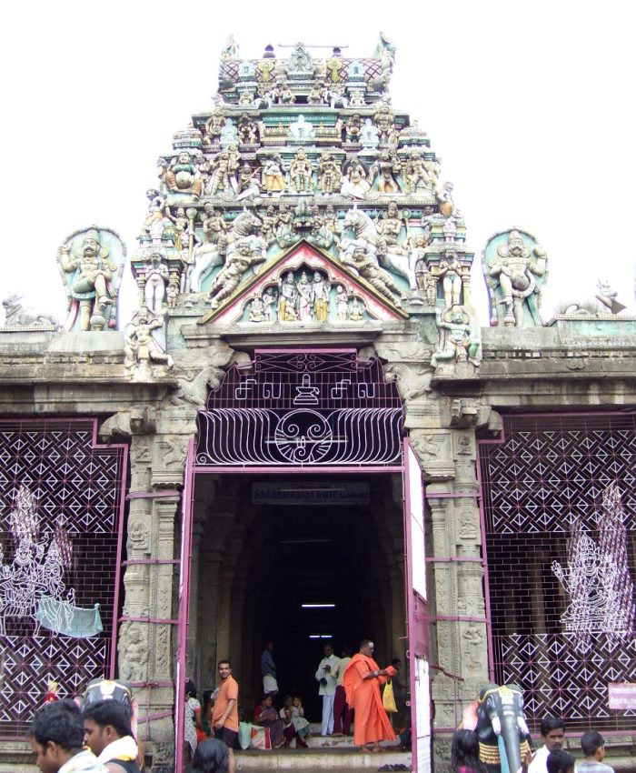Thirukutralanathar Temple, Courtallam (often “Courtallam Temple”)
